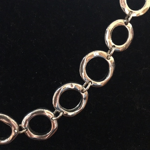 Liz & co. Silver graduated linked circle necklace - Picture 2 of 5